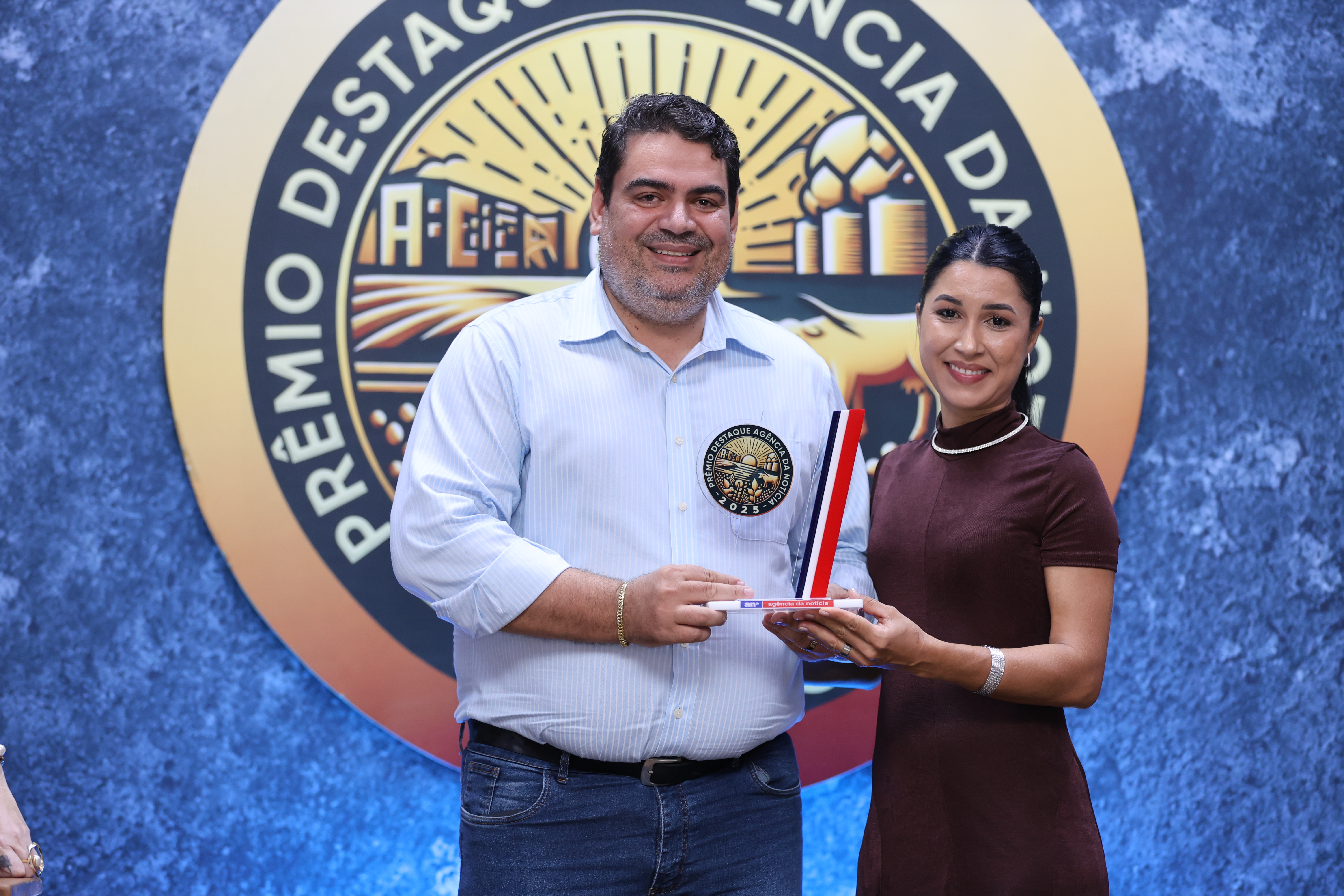 Fui premiado como "Político Atuante" no Prêmio Destaque Agência da Notícia 2025.