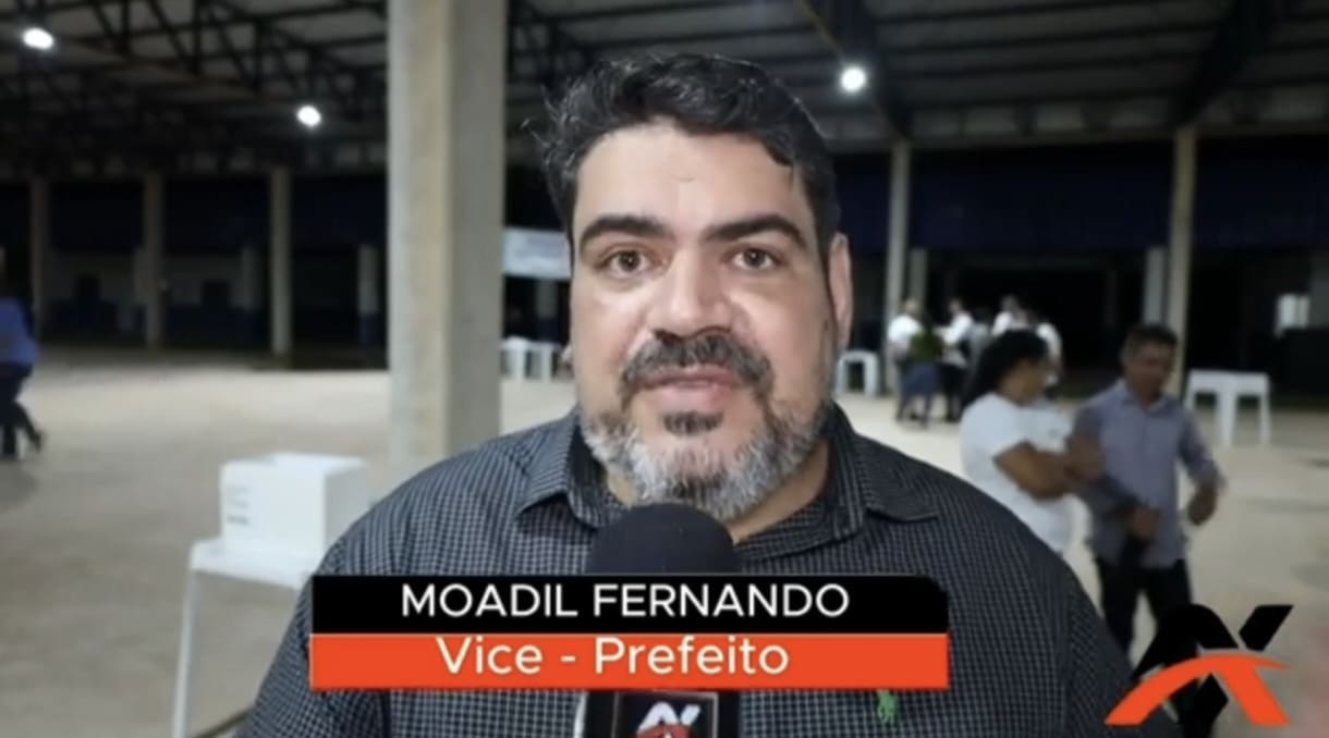 O Vice-prefeito Moadil Fernando participa da Audiência Pública com a empresa Águas de Confresa.