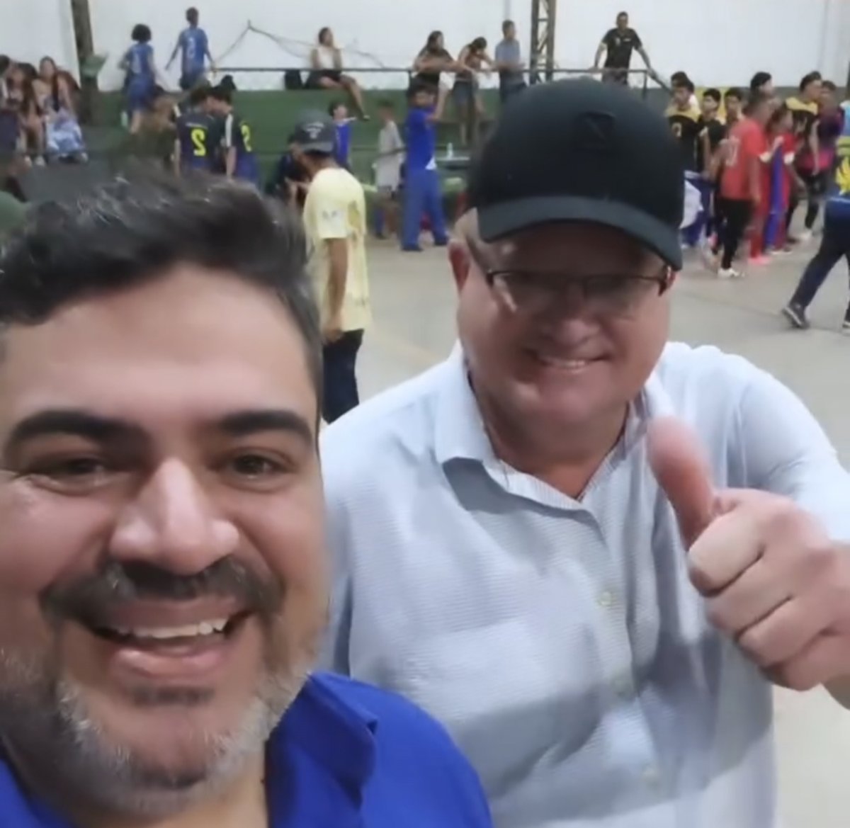 Prefeito Ricardo Babinski e Vice-prefeito Moadil Fernando no Ginásio de Esportes de Confresa.