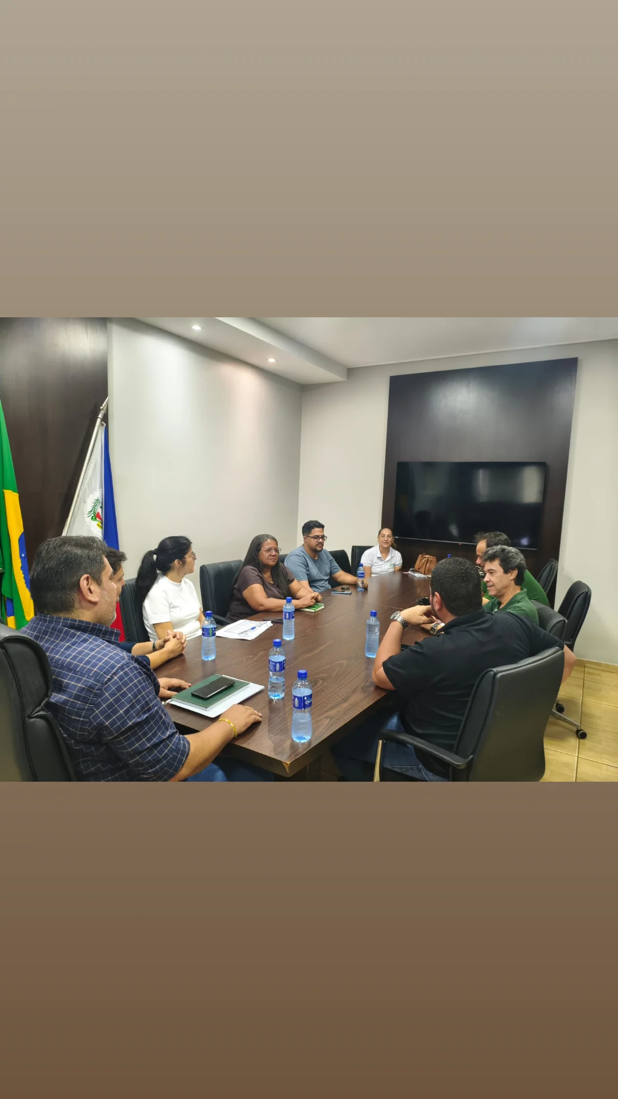 Vice-Prefeito Moadil Fernando participa de reunião do CISAX para discutir avanços na saúde regional.